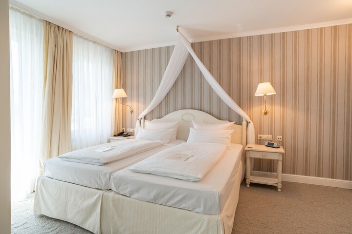 Room 5 of 23