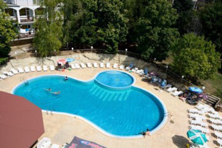 HOTEL AHILEA