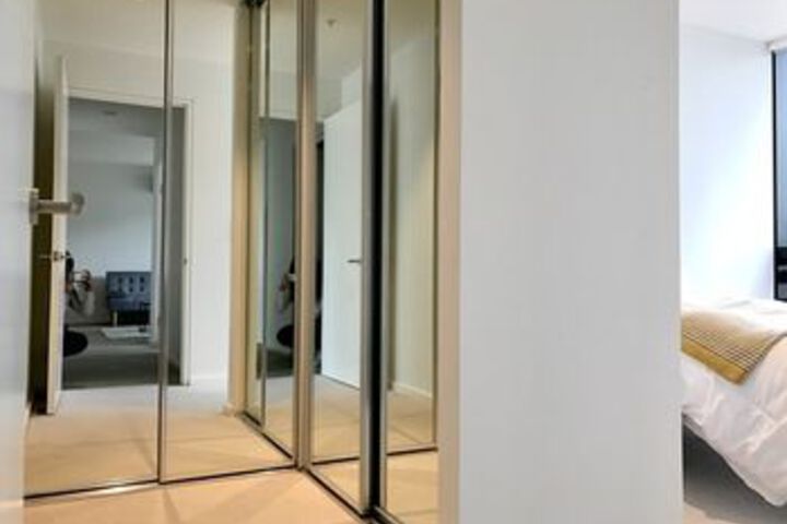 Room 7 of 25