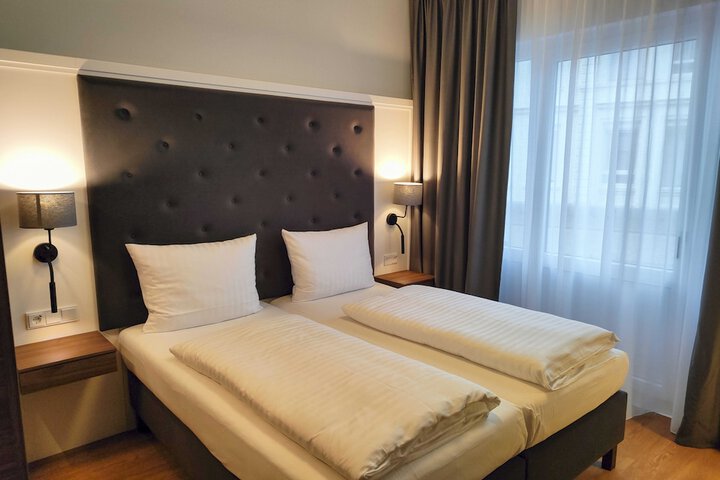 Room 7 of 53
