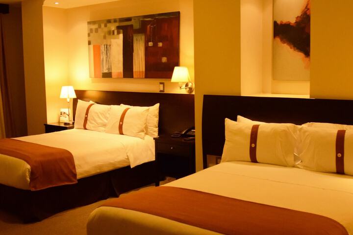 Room 37 of 62