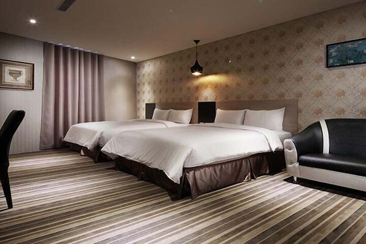 Room 5 of 38