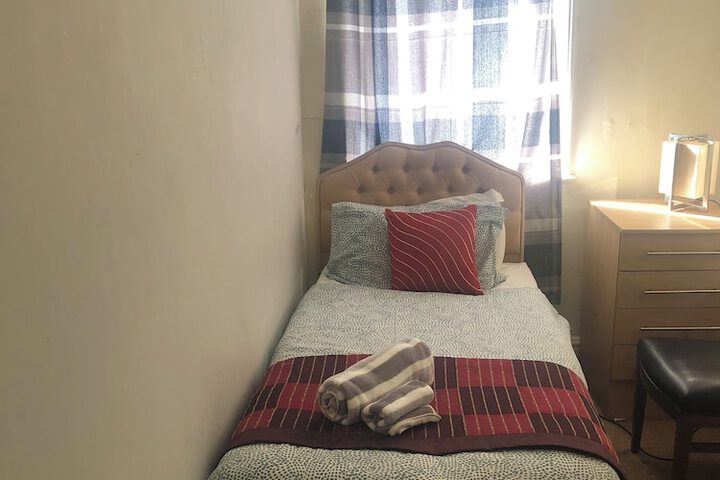 Room 7 of 8