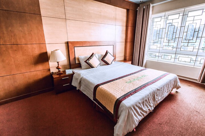 Room 5 of 24