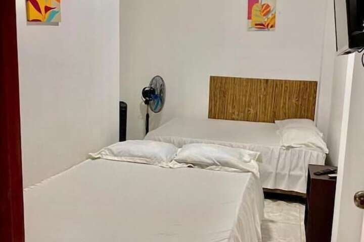 Room 4 of 13