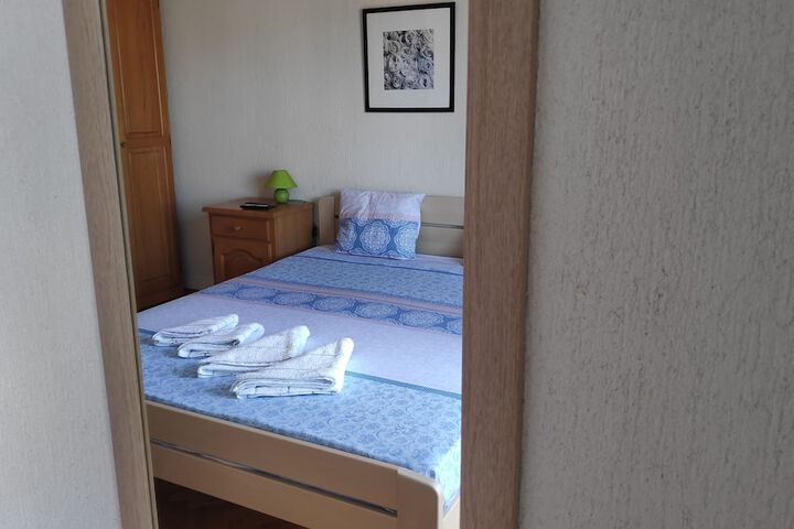 Room 4 of 35