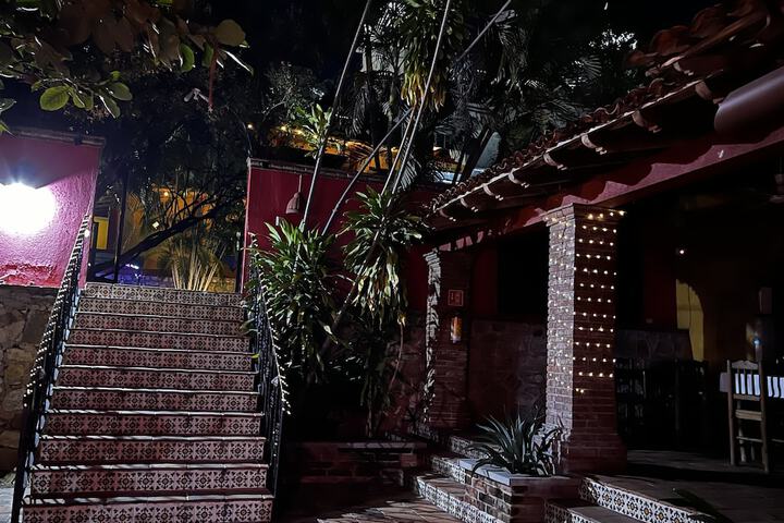 Hotel Exterior 16 of 19