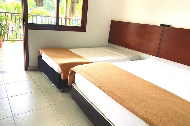 Room 10 of 62