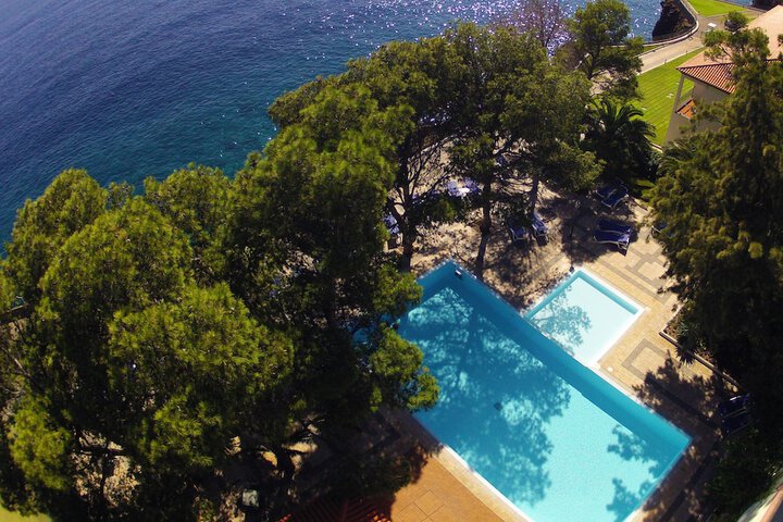 Pools & Facilities
