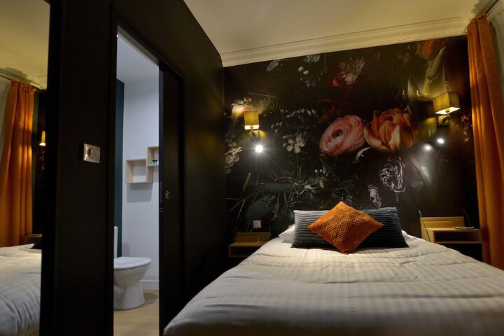 Room 18 of 44