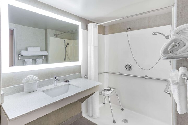 Bathroom shower