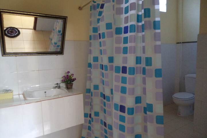 Room 5 of 29