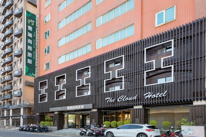 Hotel 125 of 128