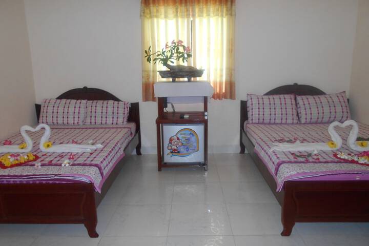 Room 6 of 39