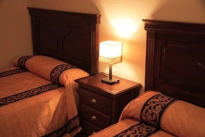 Room 5 of 25