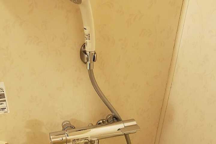 Room 9 of 40