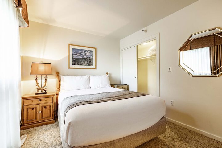 Room 35 of 331