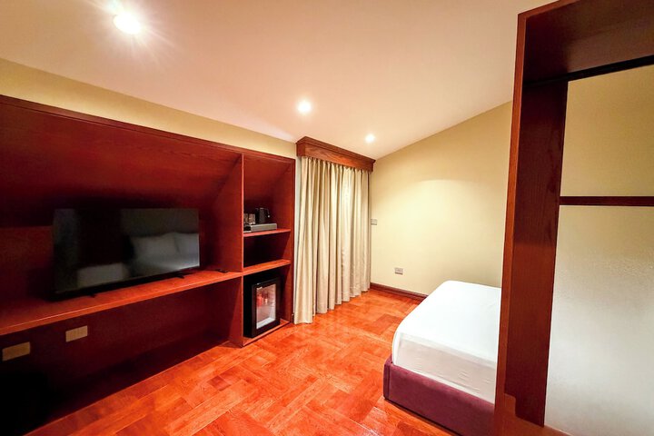 Room 20 of 96