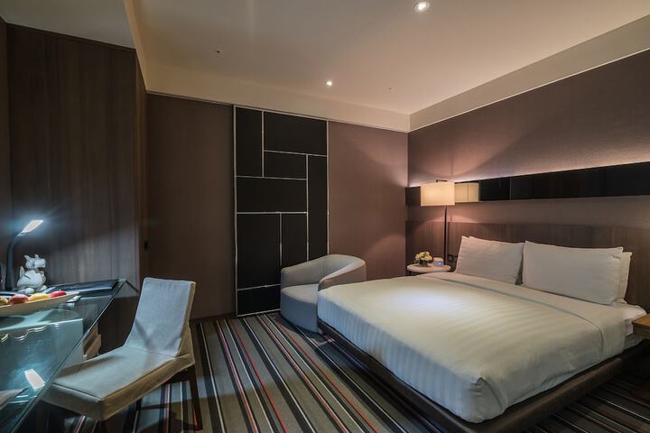 Room 54 of 108