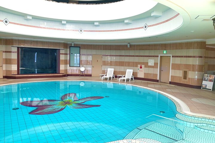 Spa 12 of 27