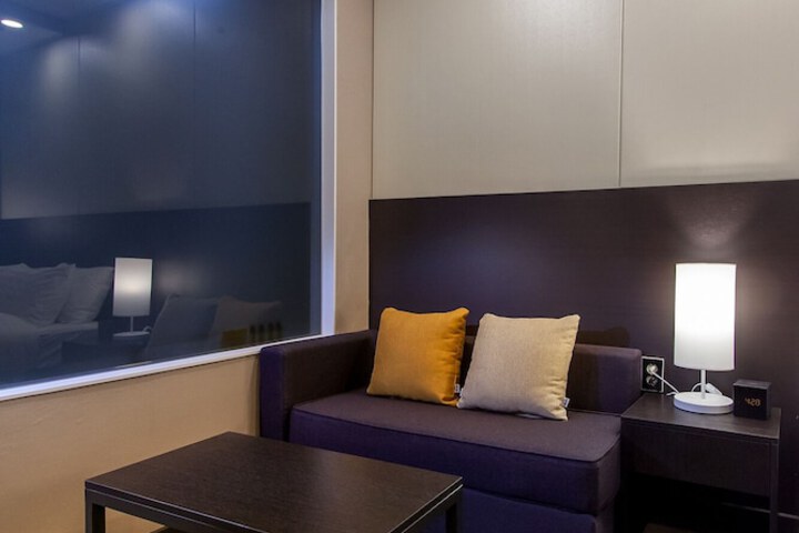 Room 6 of 21