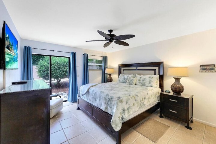 Room 4 of 36