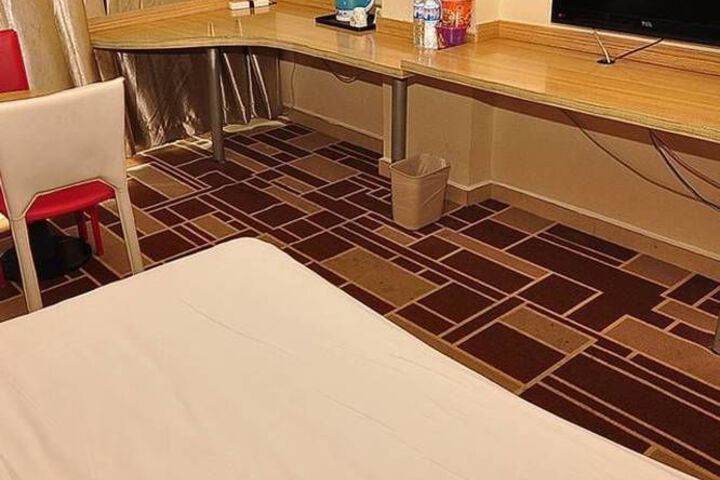 Room 61 of 90
