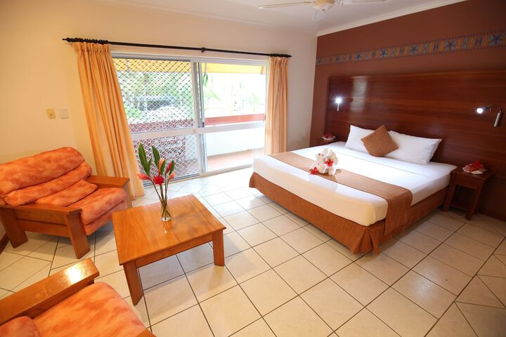 Room 4 of 37