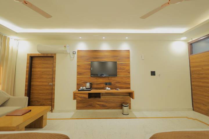 Room 21 of 63