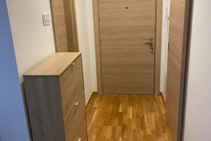 Room 3 of 11