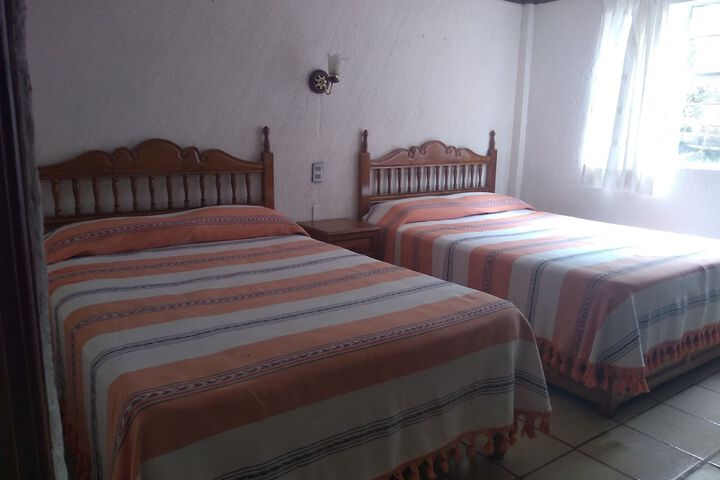 Room 2 of 11