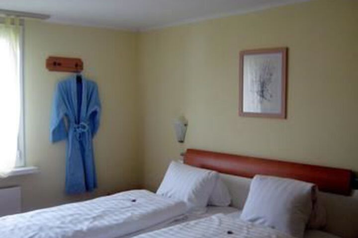 Room 53 of 81