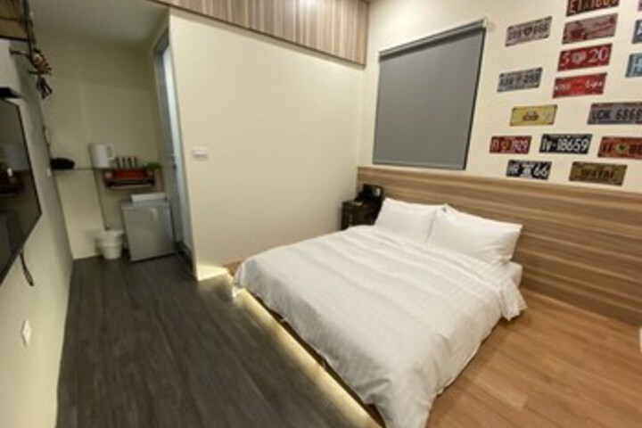 Room 50 of 89