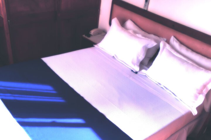 Room 12 of 36