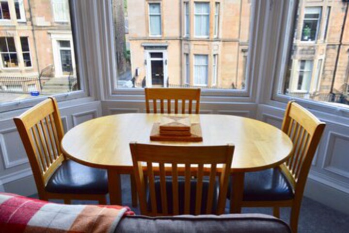 Room 4 of 15