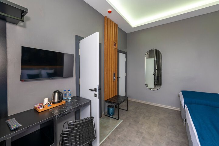 Room 21 of 60