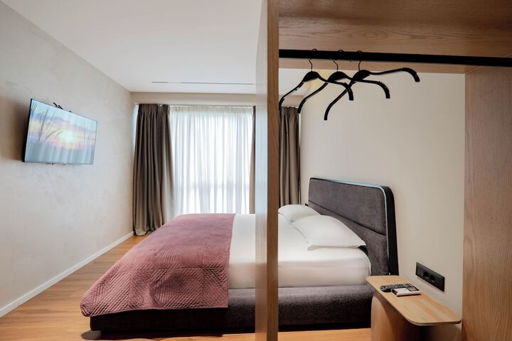 Room 36 of 132