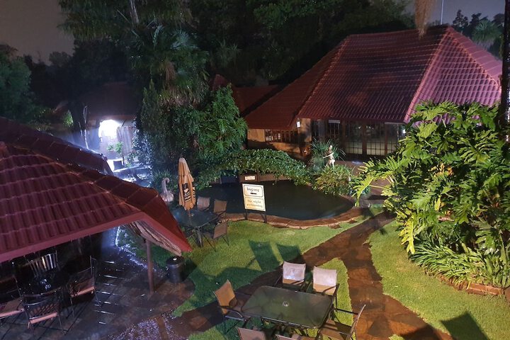 Hotel Exterior 34 of 36