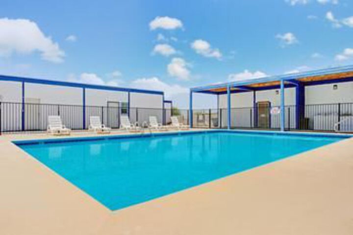 Pool 34 of 37