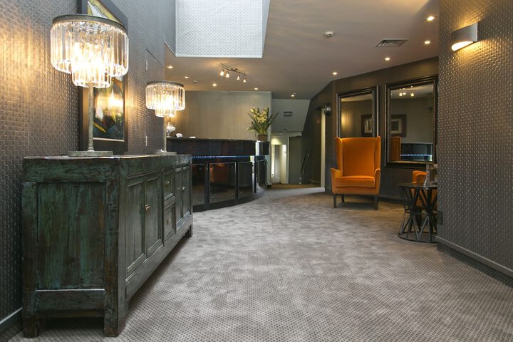 Guest Lobby