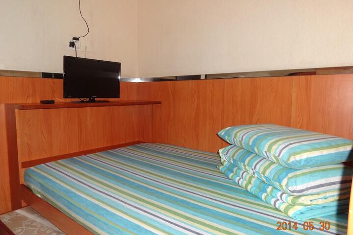 Room 18 of 32