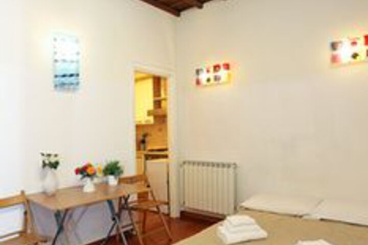Room 10 of 22