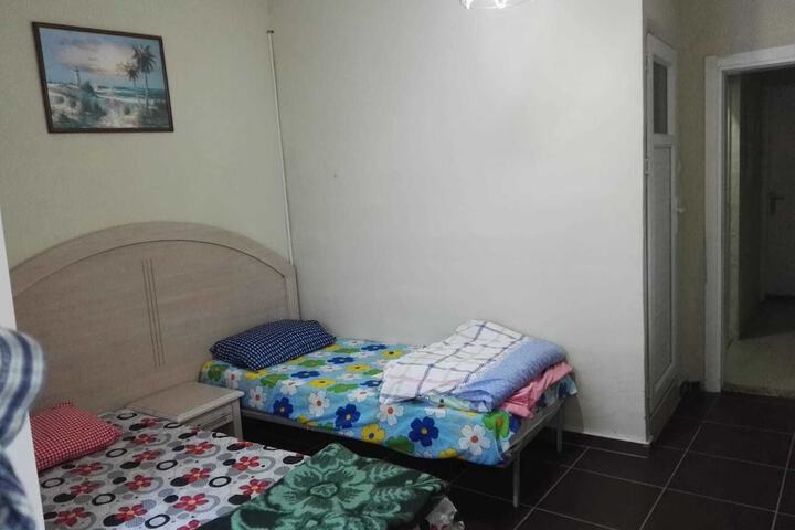 Room 5 of 6