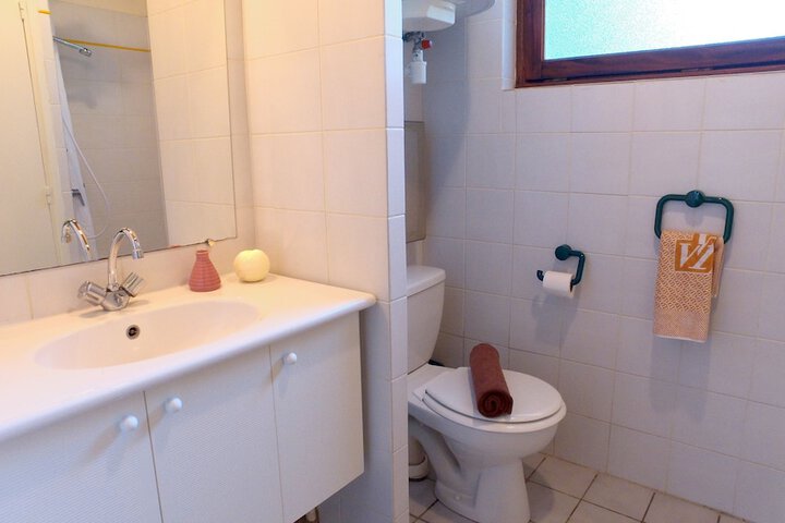 Room 15 of 17