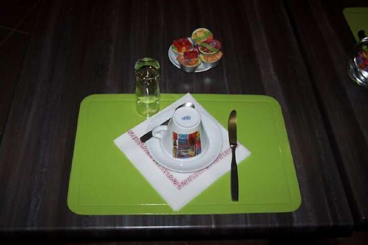 Dining 27 of 38