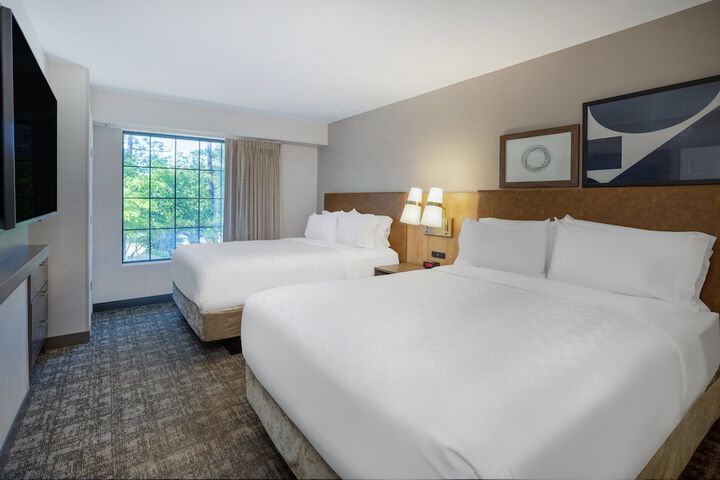 Room 10 of 46