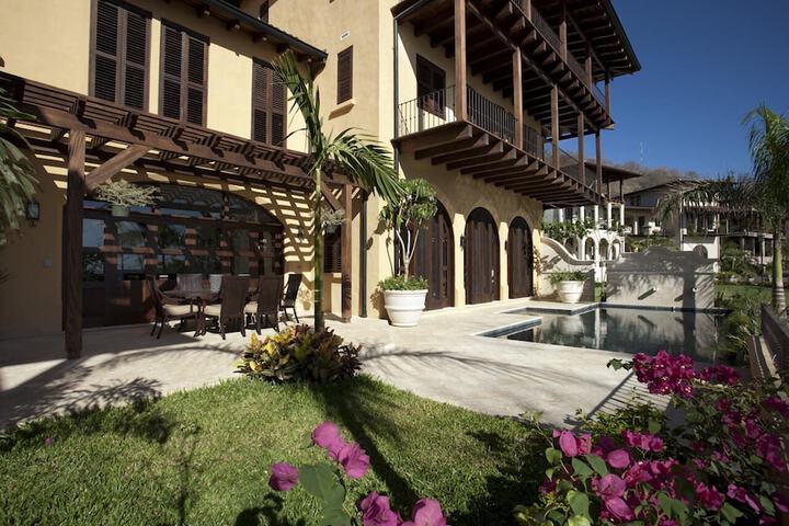 Terrace/Patio 686 of 1000