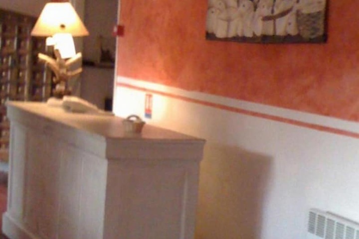 Guest Lobby