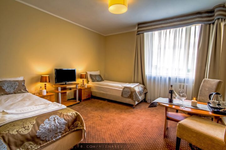 Room 27 of 50