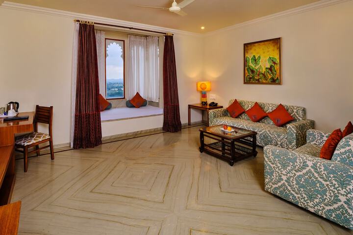 Room 4 of 26